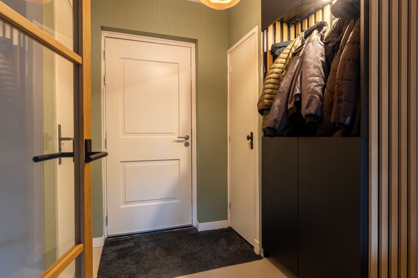 Photo 4 of Burgemeester Dekkersstraat 3