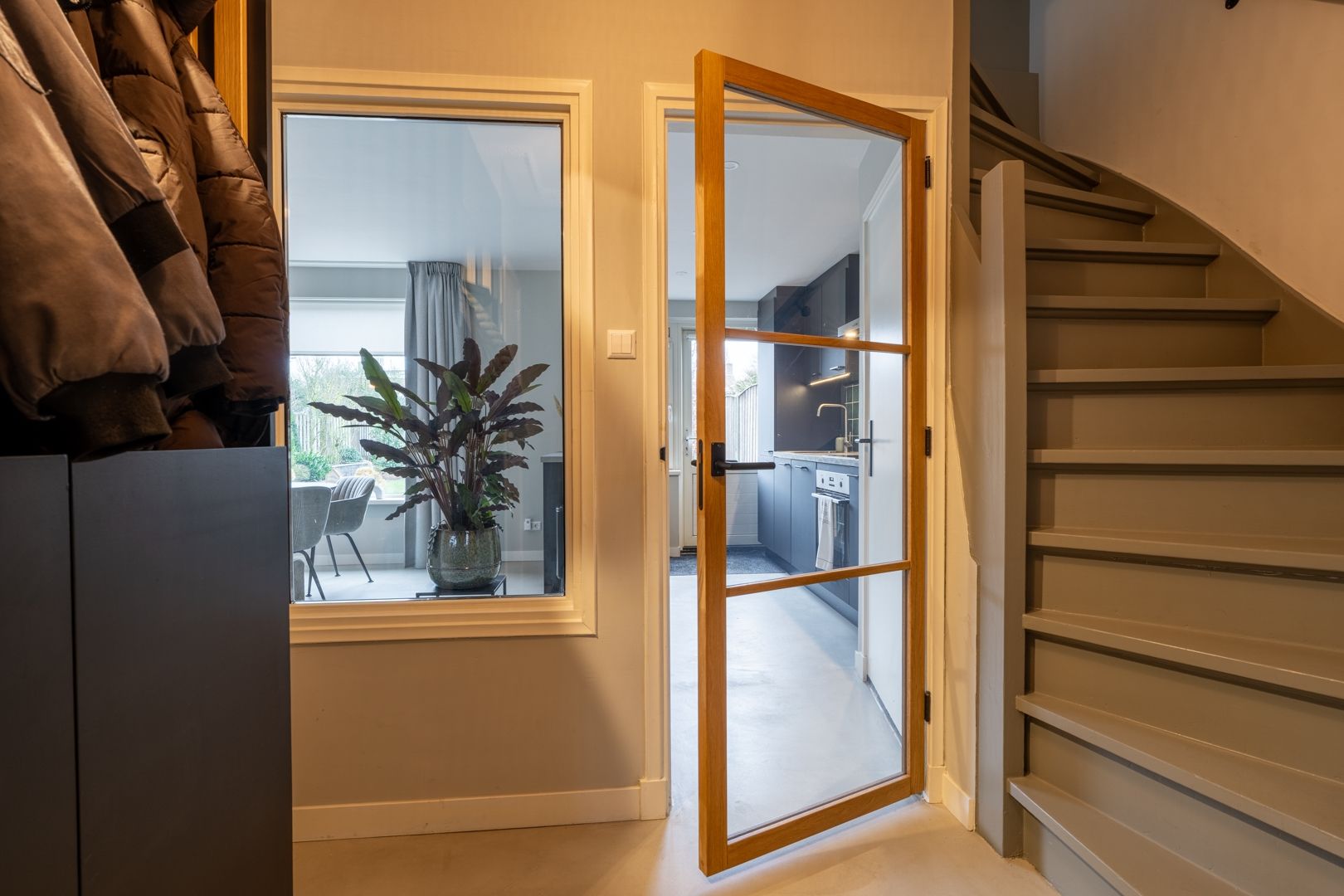 Photo 6 of Burgemeester Dekkersstraat 3