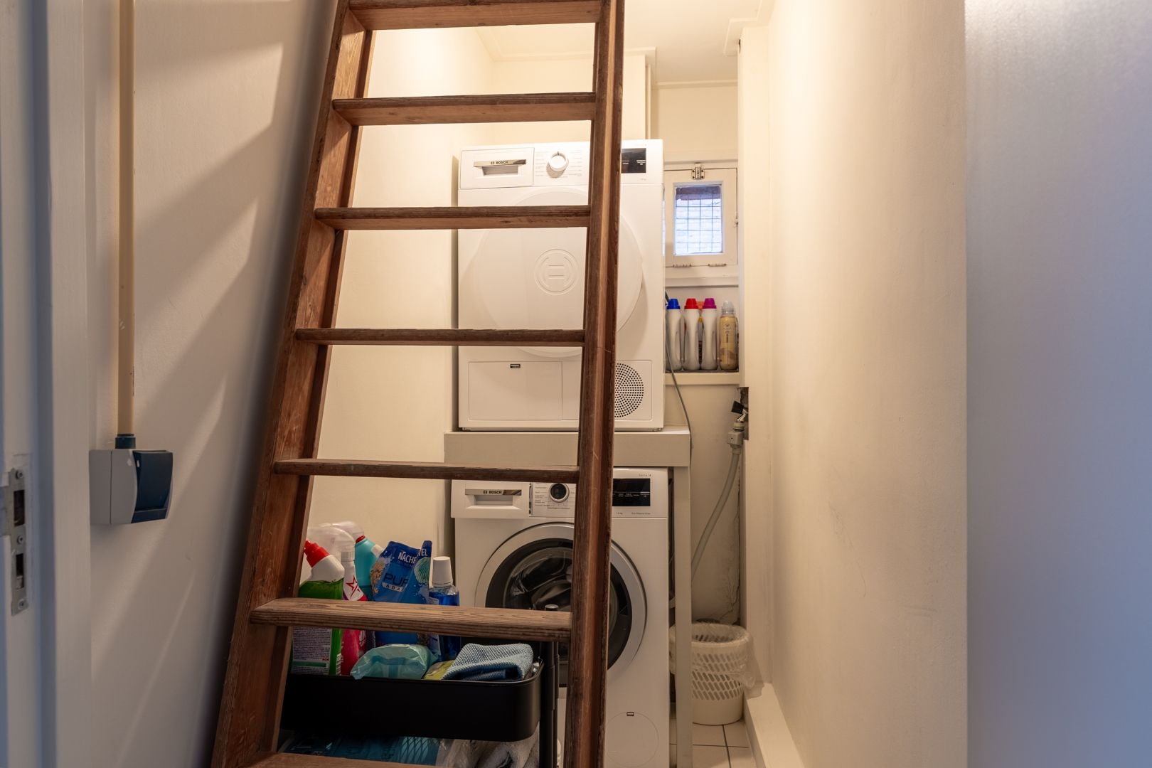 Photo 24 of Burgemeester Dekkersstraat 3