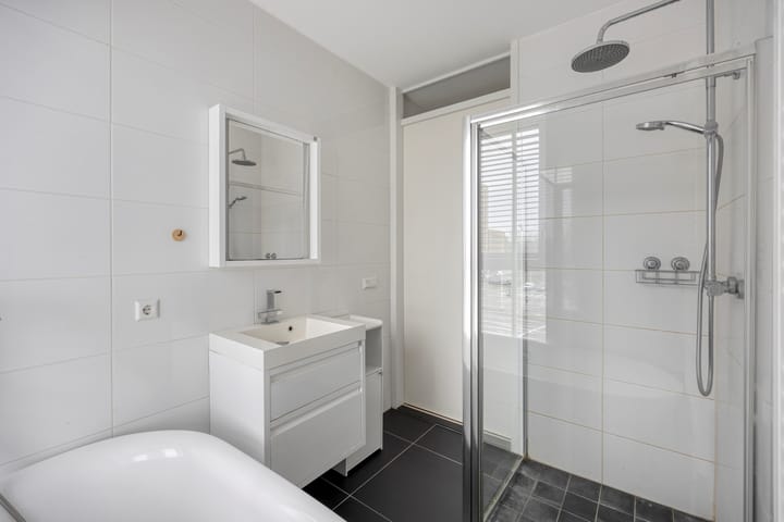 Photo 13 of Edisonstraat 165