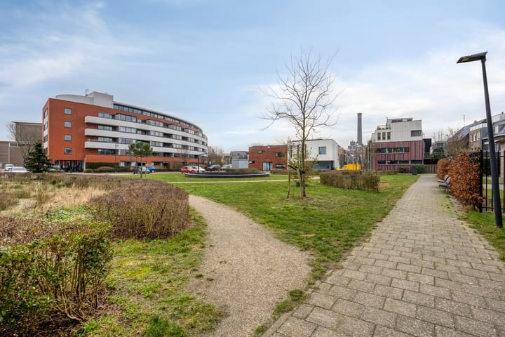 Photo 24 of Edisonstraat 165