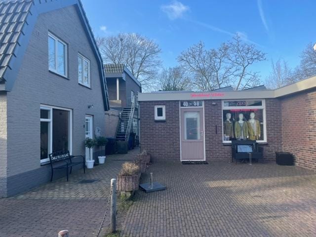 View photo 2 of Marktstraat 11-a