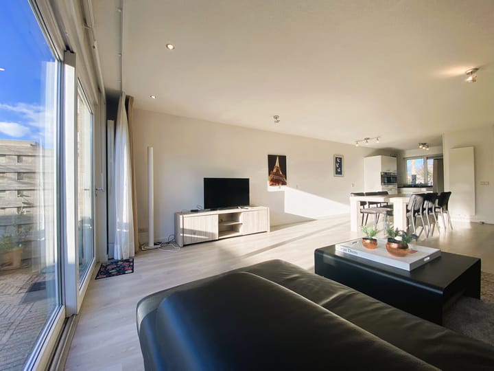 Photo 5 of Schweitzerlaan 11