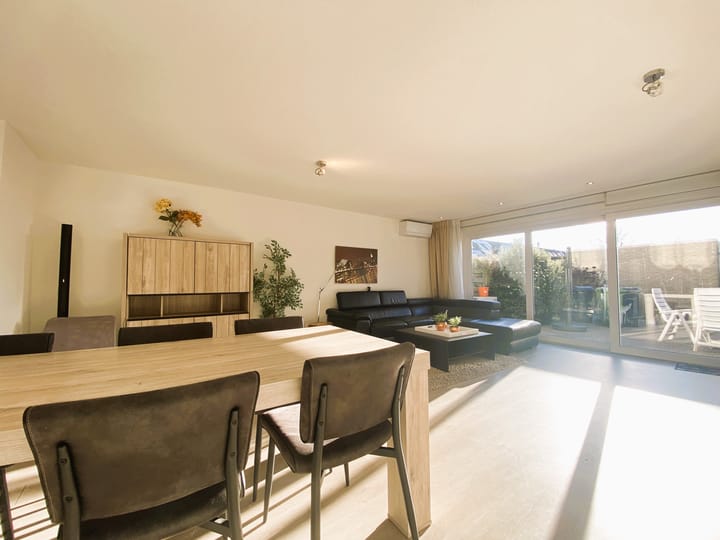 Foto 6 van Schweitzerlaan 11