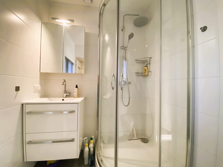 Foto 16 van Schweitzerlaan 11