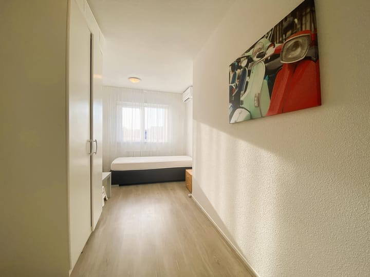 Foto 17 van Schweitzerlaan 11