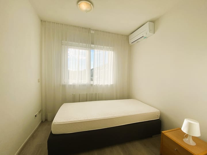 Foto 18 van Schweitzerlaan 11