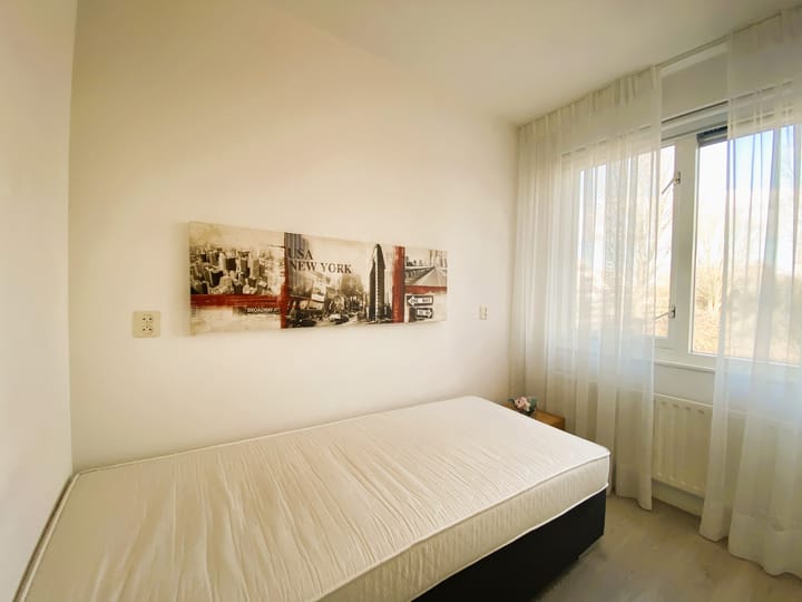 Foto 19 van Schweitzerlaan 11