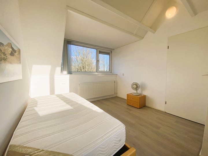 Foto 25 van Schweitzerlaan 11