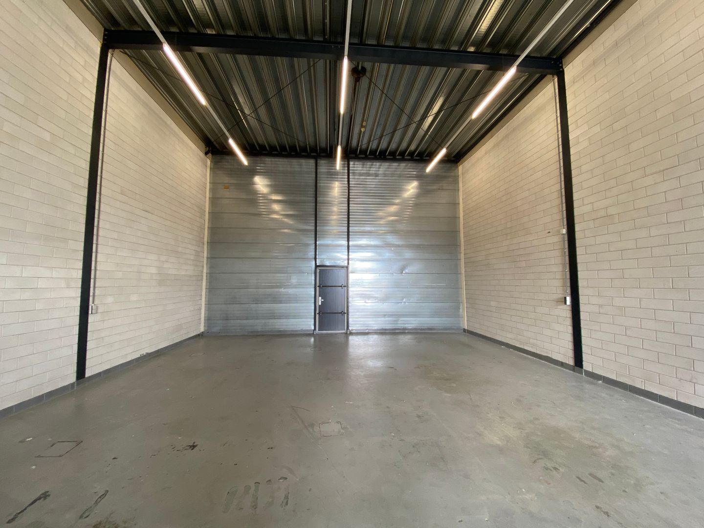 Bekijk foto 3 van Rendementsweg 13