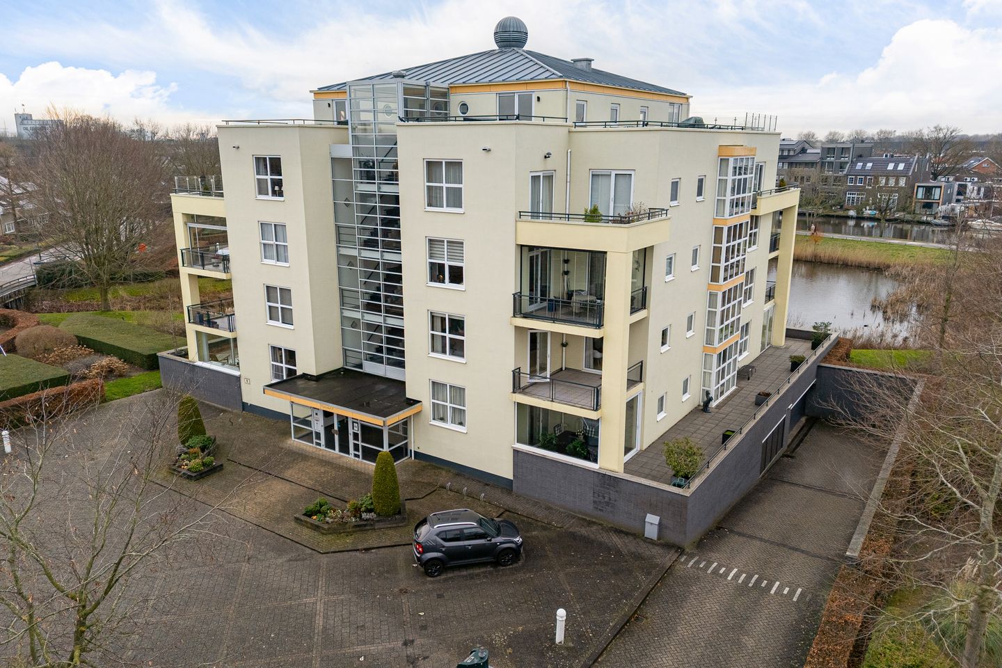 Foto 1 van Buitenweg 241