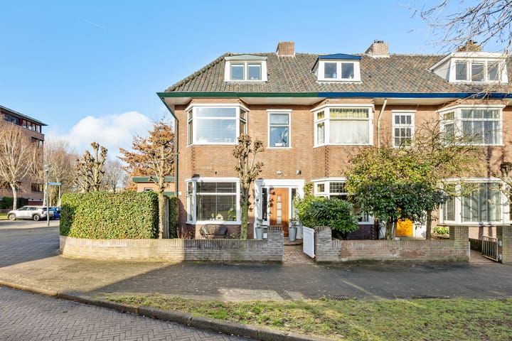 Photo 7 of Beatrixstraat 1