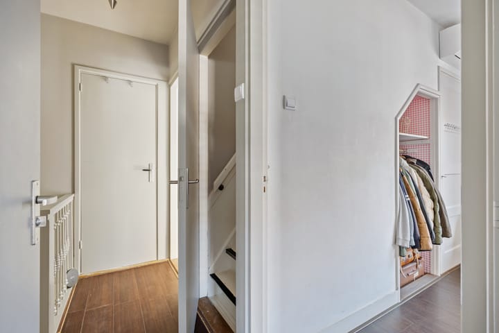 Photo 29 of Beatrixstraat 1