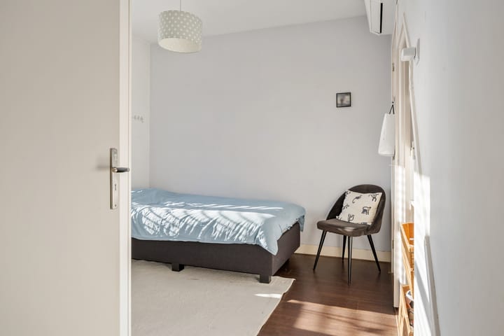 Photo 37 of Beatrixstraat 1