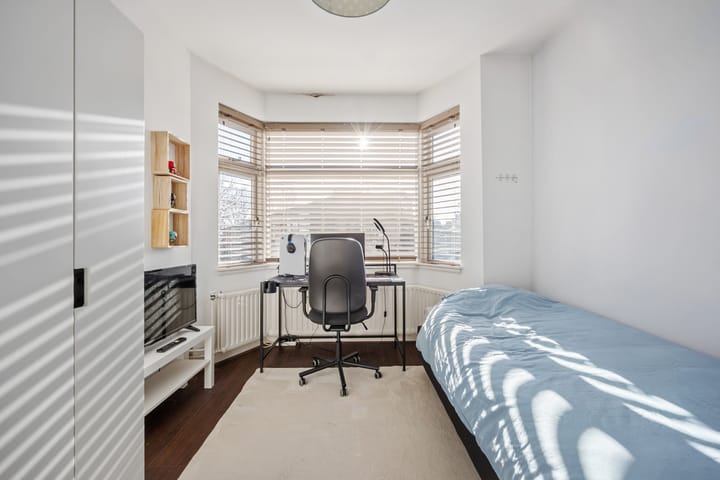 Photo 38 of Beatrixstraat 1