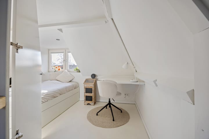 Photo 48 of Beatrixstraat 1