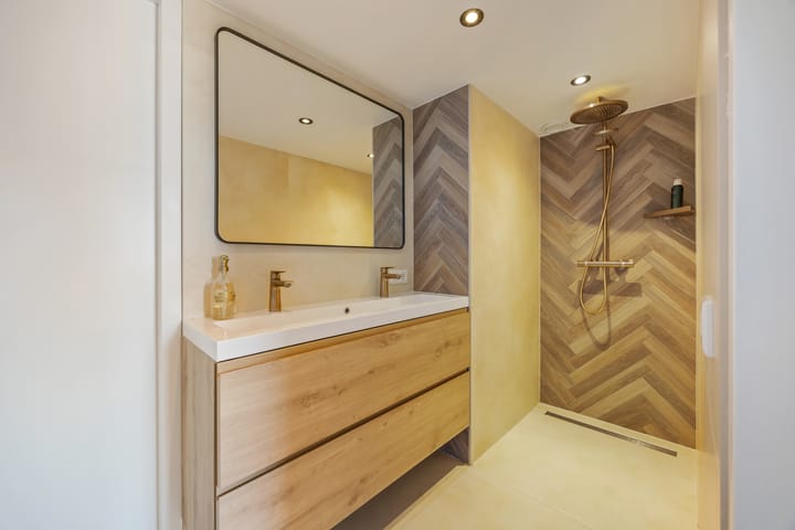 Photo 56 of Beatrixstraat 1