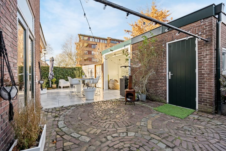 Photo 59 of Beatrixstraat 1