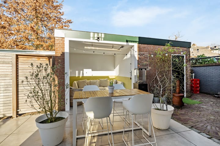 Photo 61 of Beatrixstraat 1