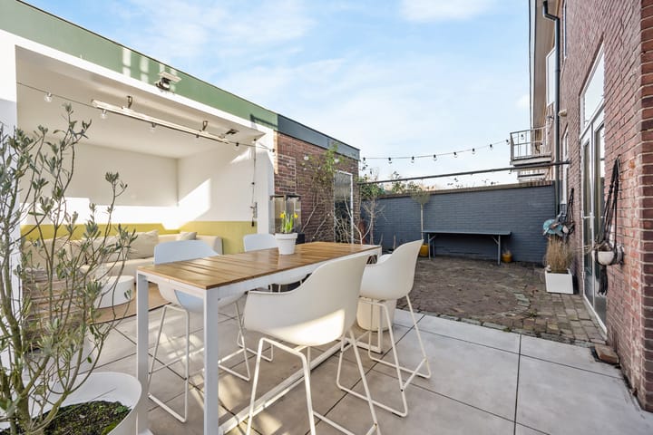 Photo 64 of Beatrixstraat 1