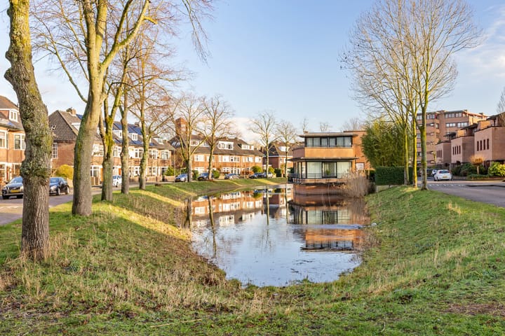 Photo 71 of Beatrixstraat 1