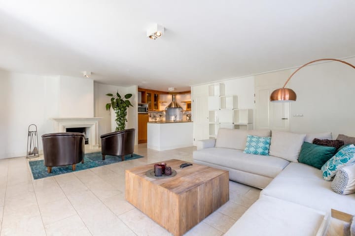 Foto 8 van Buñuellaan 42