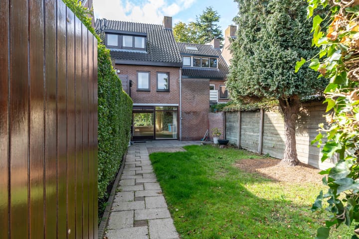 Photo 37 of Rozenplein 20