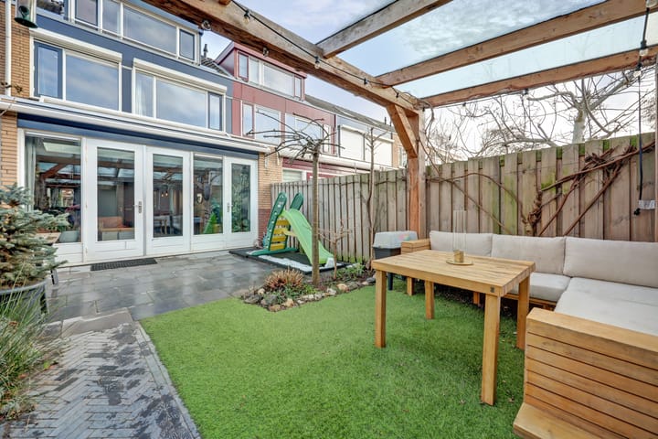 Foto 42 van Mantelmeeuw 9