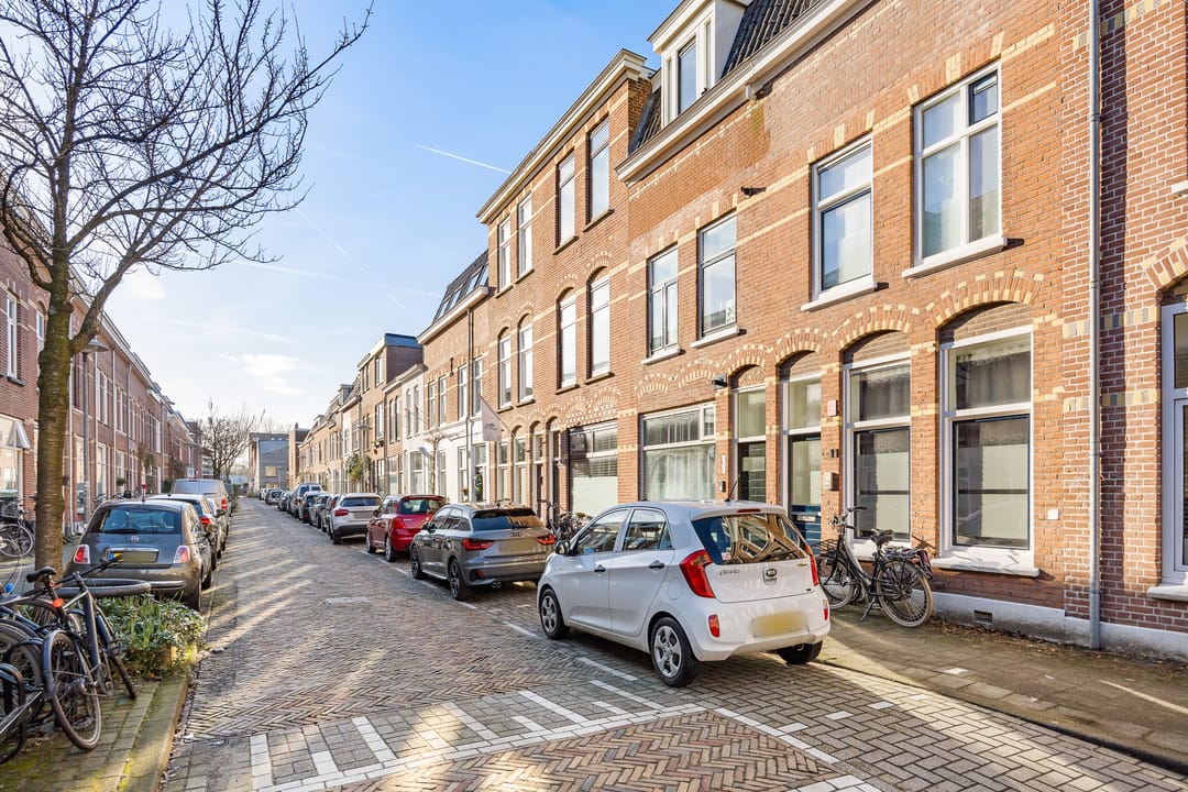 Photo 16 of Narcisstraat 15-B