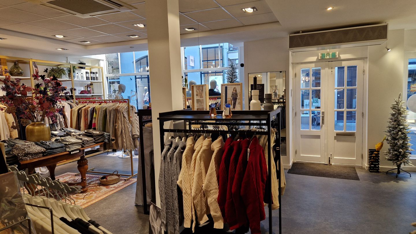 View photo 2 of Smedenstraat 13