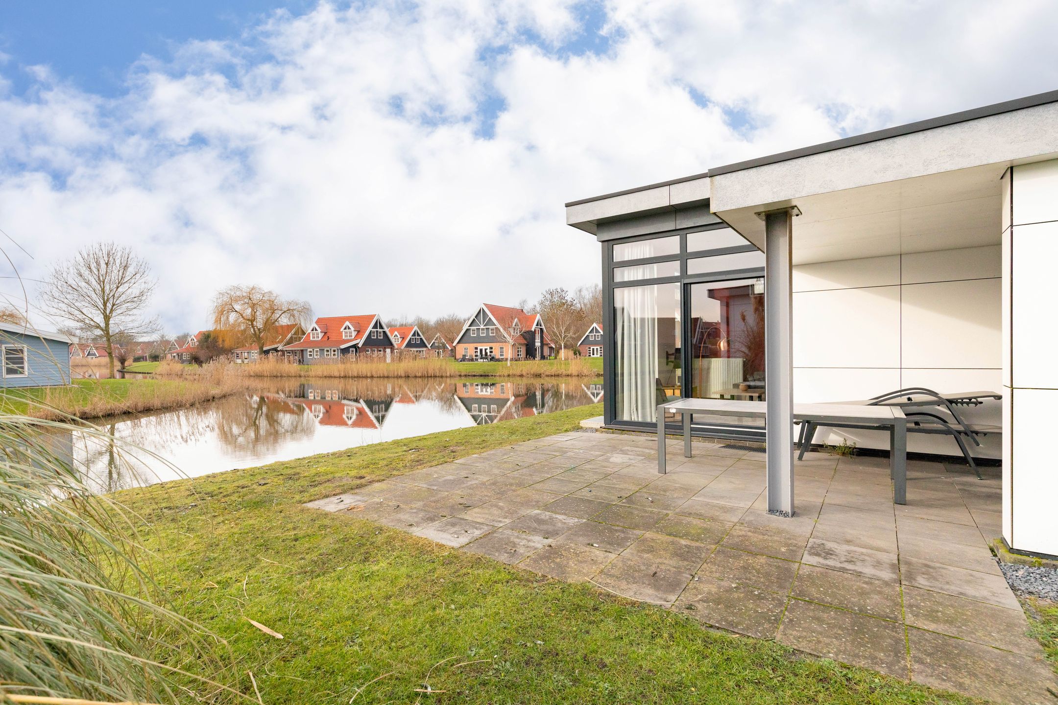 3-bedroom freehold villa in Biddinghuizen — photo 5 of 5