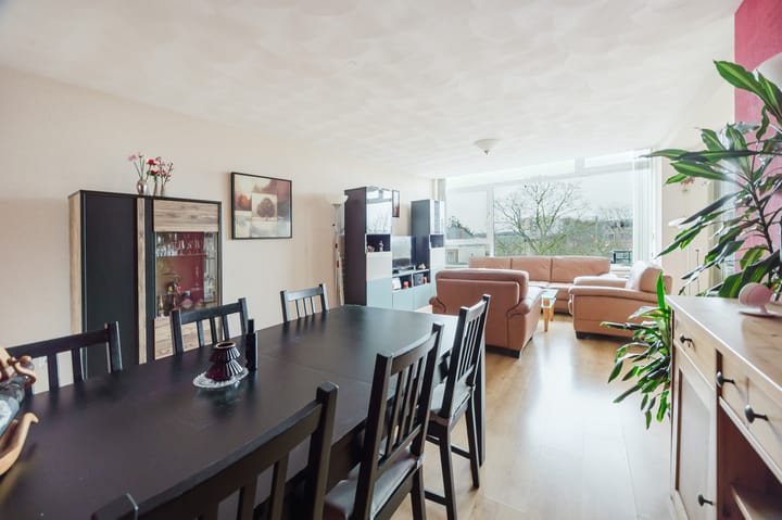 Photo 2 of Loosduinse Hoofdstraat 123