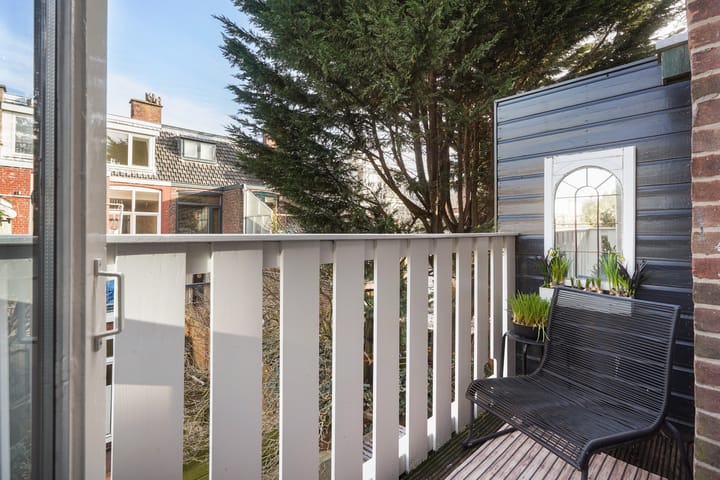 Photo 4 of Valkenboskade 227