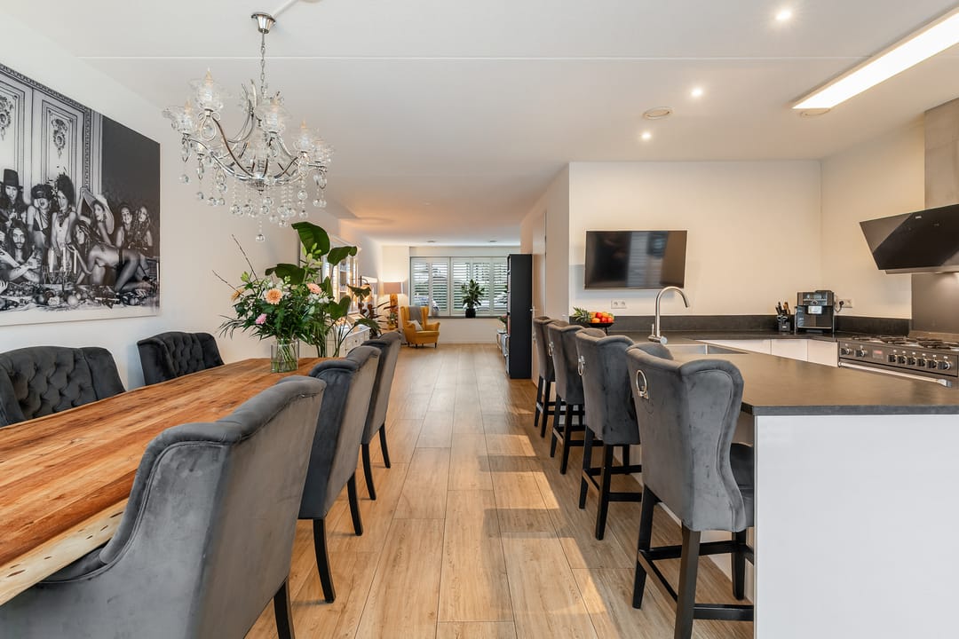 Foto 13 van Voorneveldstraat 10