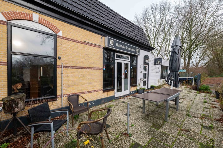 Vrijstaande woning te koop: Oostdijk 33, Hellevoetsluis