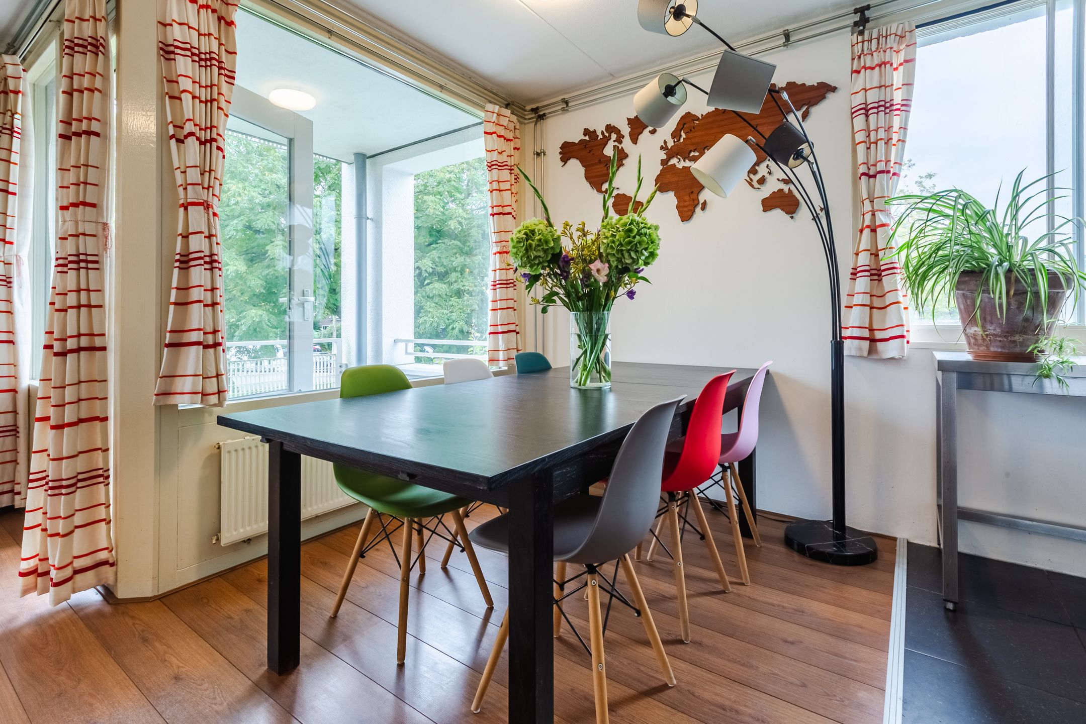 Foto 9 van IJplein 238