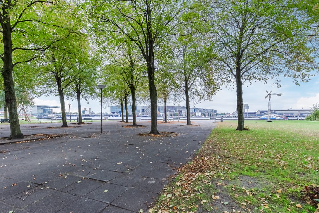 Foto 23 van IJplein 238