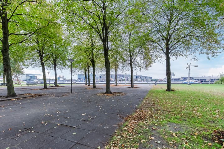 Foto 23 van IJplein 238