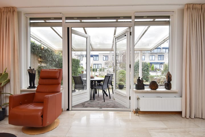 Foto 9 van Van der Does de Willeboisstraat 9