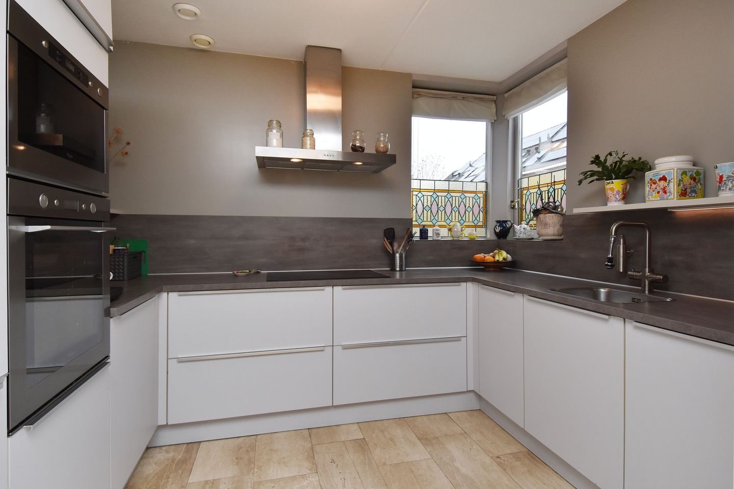 Foto 19 van Van der Does de Willeboisstraat 9