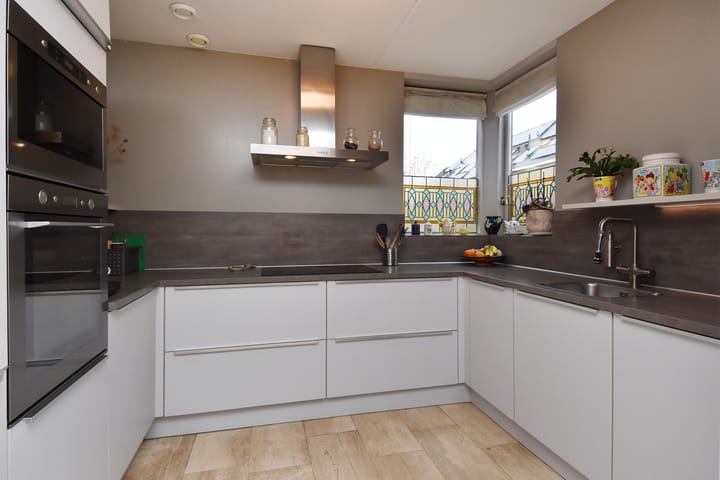 Foto 19 van Van der Does de Willeboisstraat 9