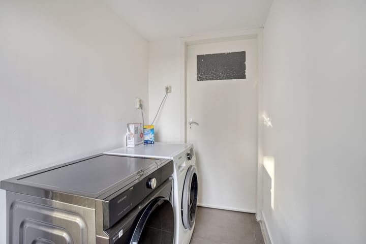 Photo 32 of De Eibert 9