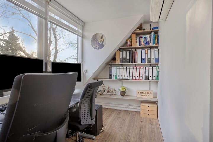 Photo 47 of De Eibert 9