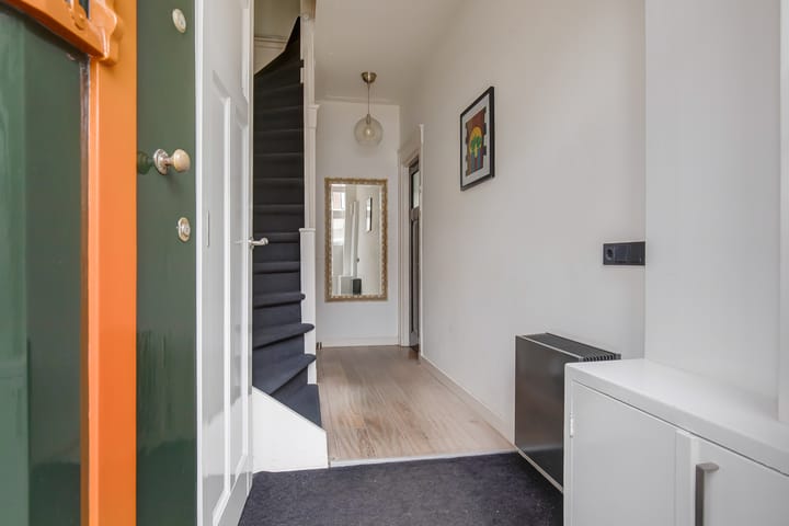 Foto 10 van Lamoraalstraat 4