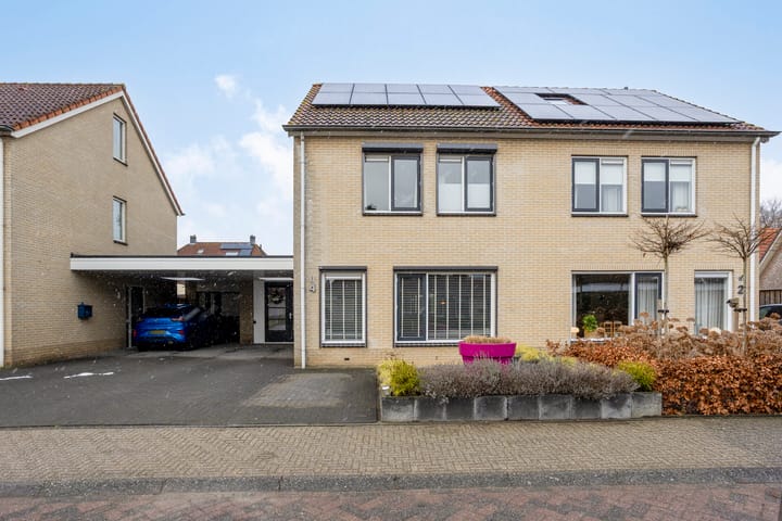 Photo 5 of Jasmijn 4