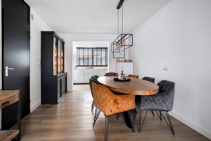 Photo 9 of Jasmijn 4