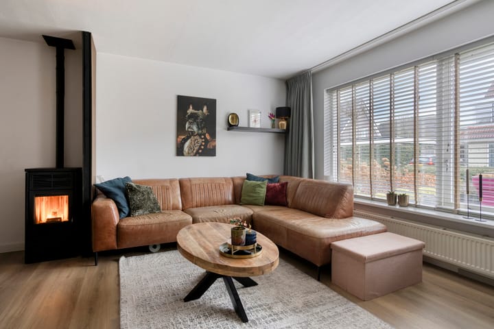 Photo 14 of Jasmijn 4