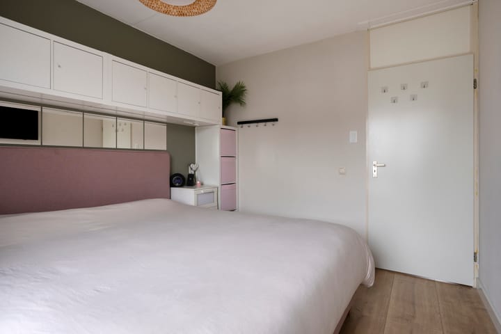 Photo 24 of Jasmijn 4