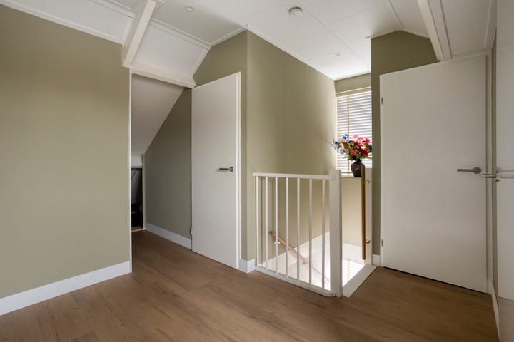 Photo 33 of Jasmijn 4