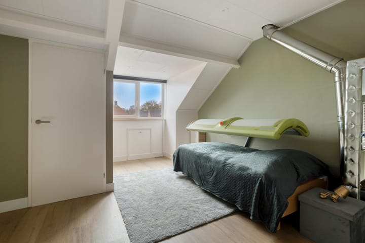 Photo 35 of Jasmijn 4